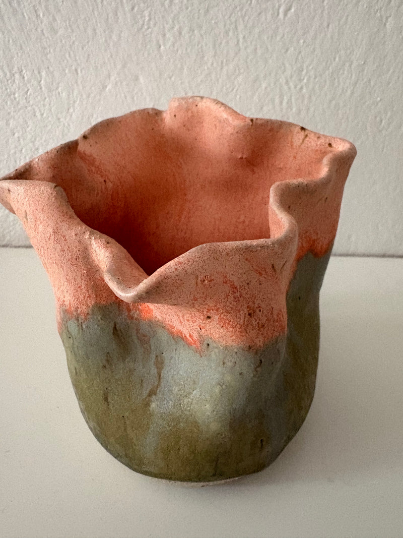 Kringlet vase