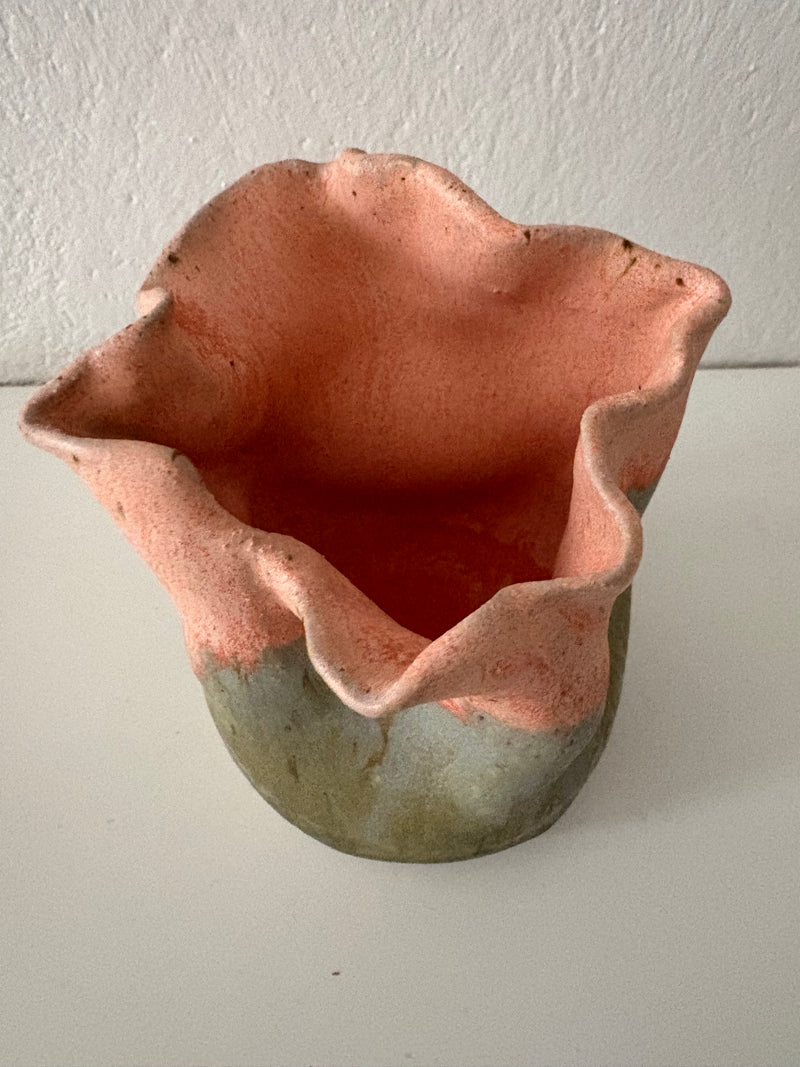 Kringlet vase