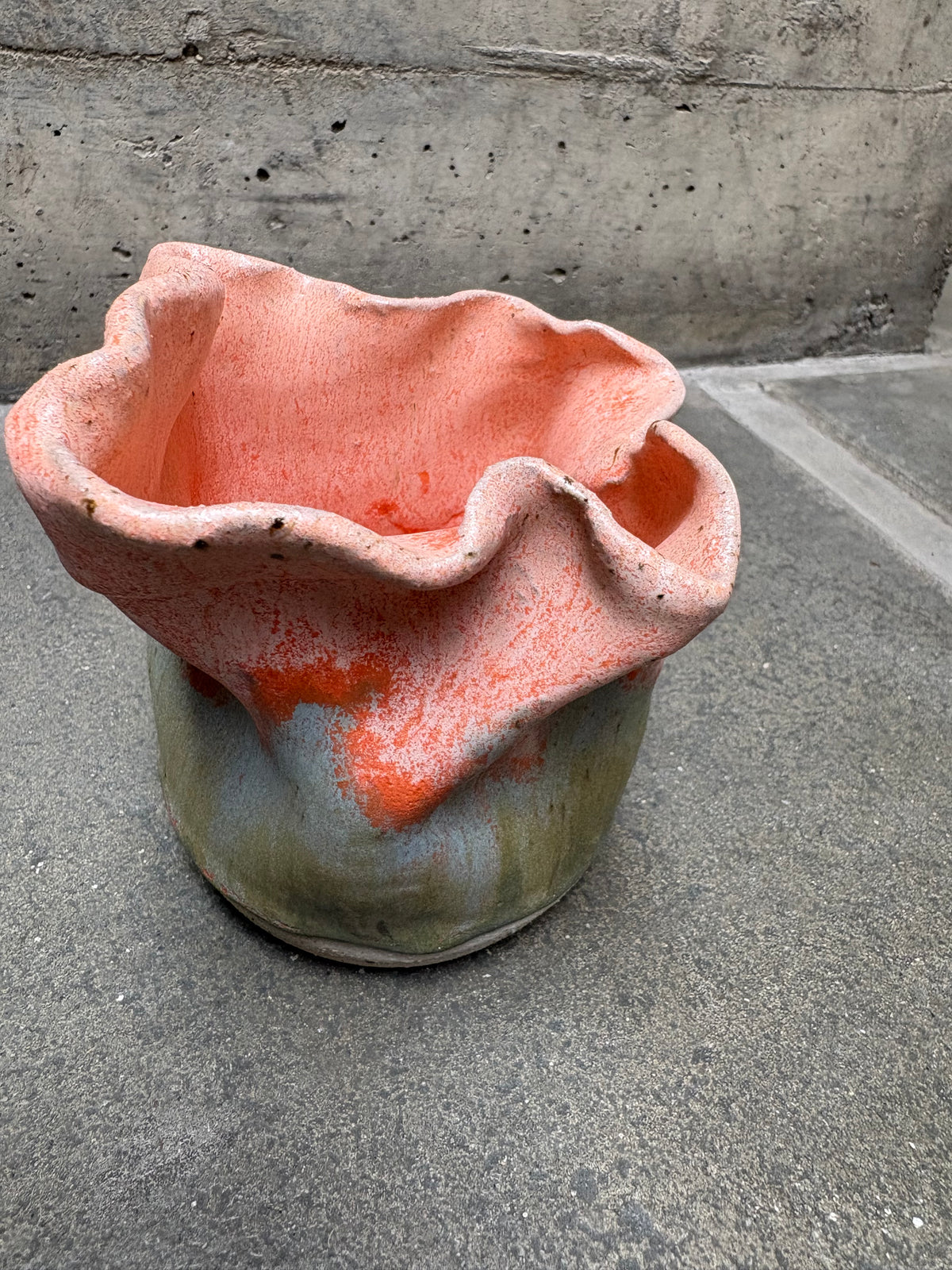 Kringlet vase