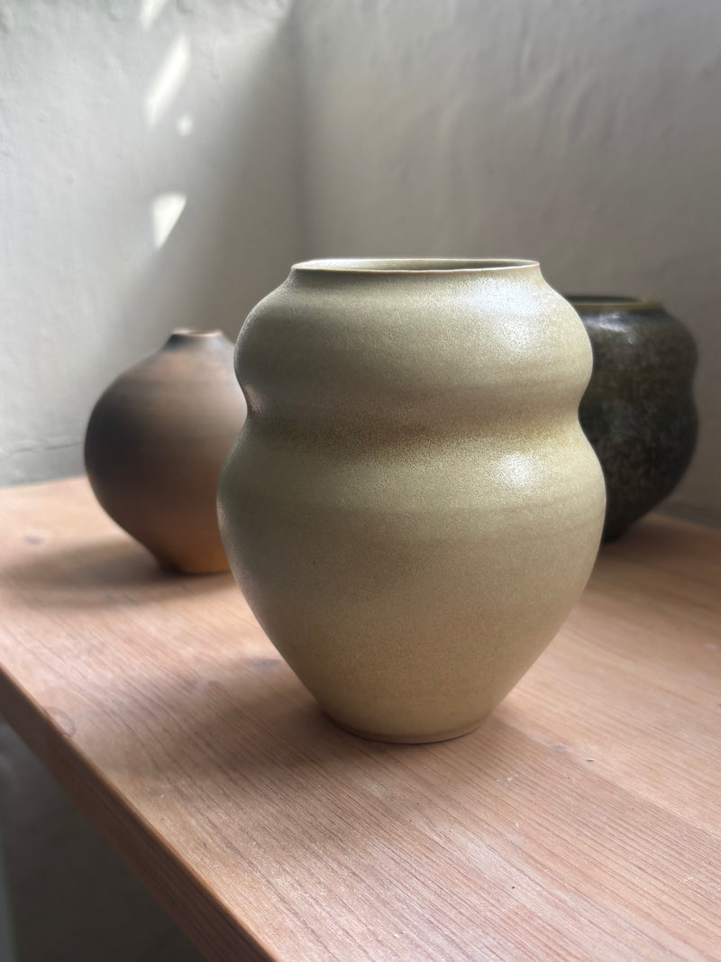 minivase, honey