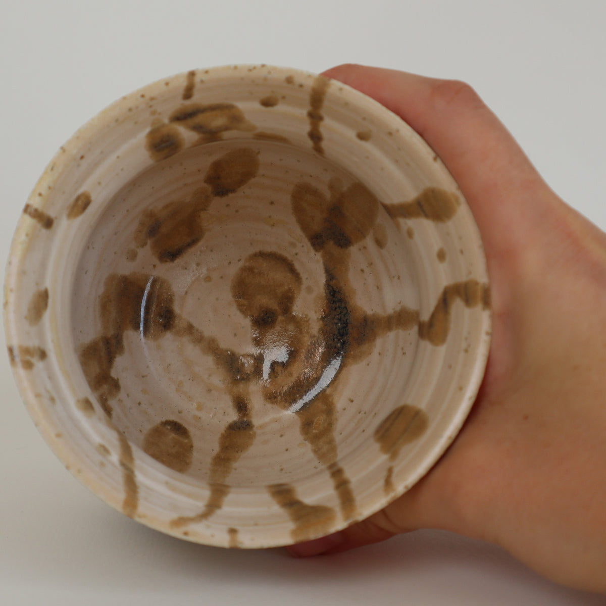 Håndlavet keramik vase med pletter