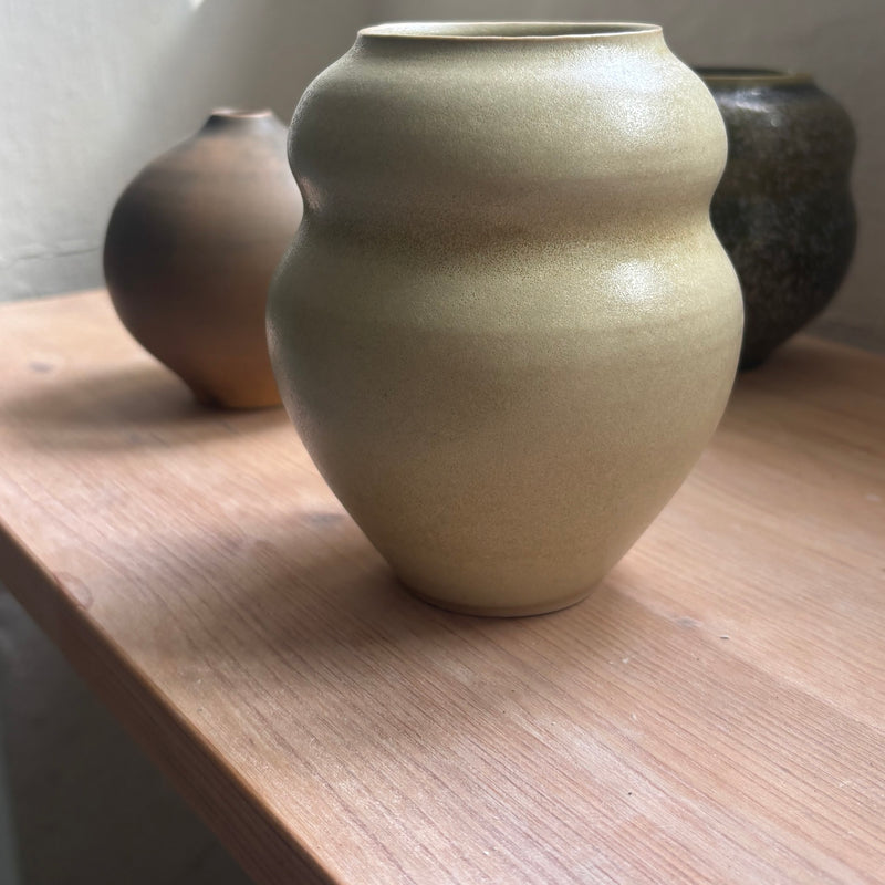 minivase, honey