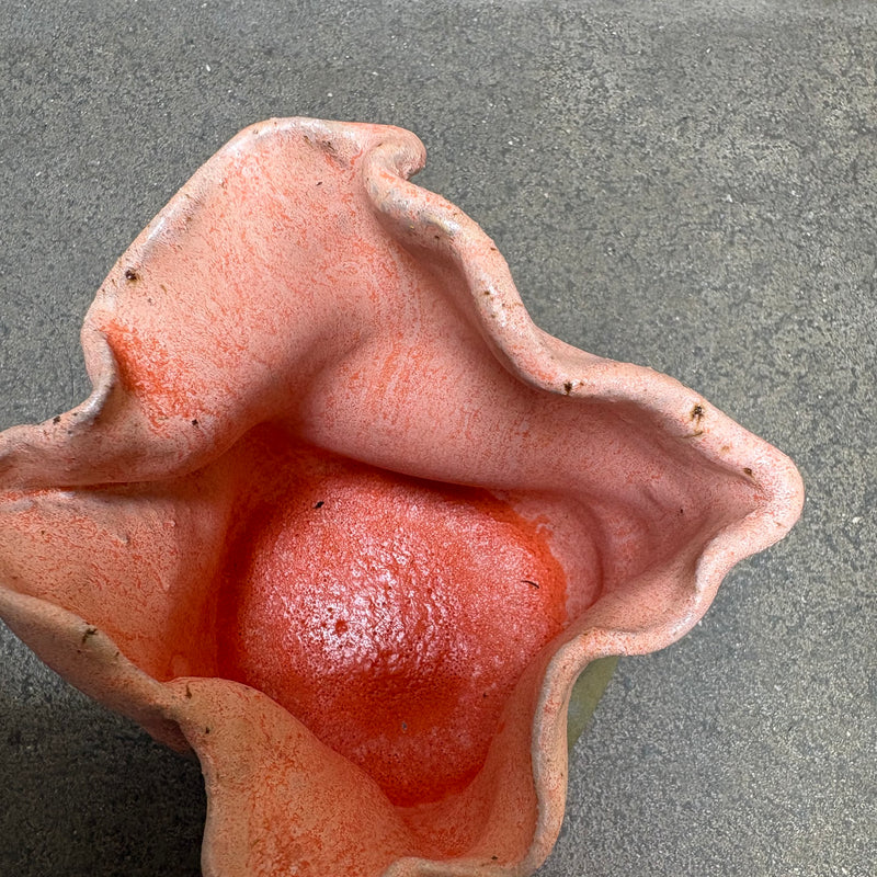 Kringlet vase