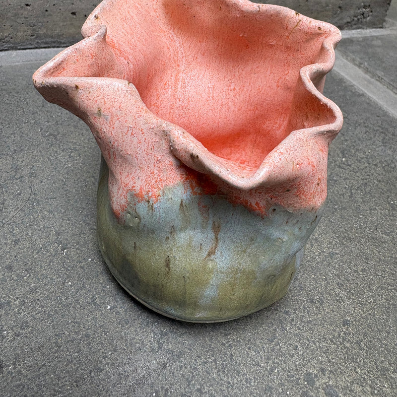 Kringlet vase