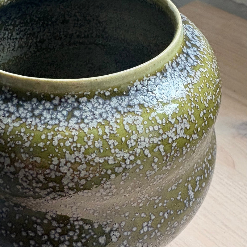 minivase, crystal moss