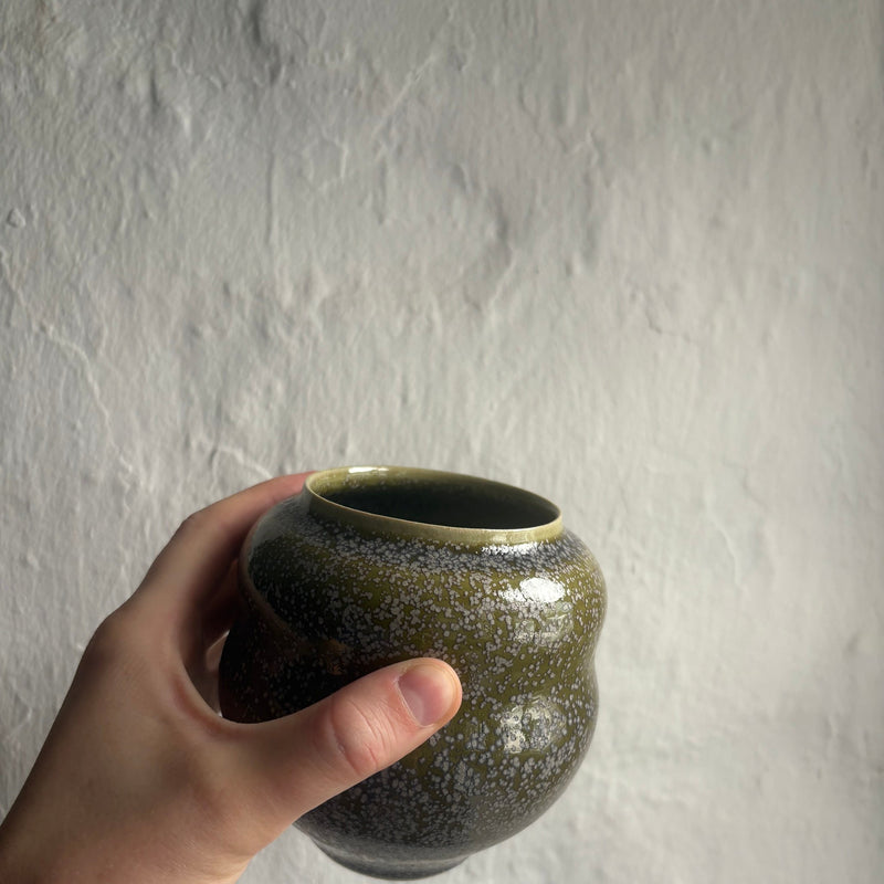 minivase, crystal moss