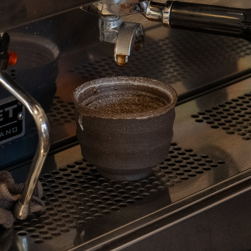 TORA cappuccino, sort/brun rå